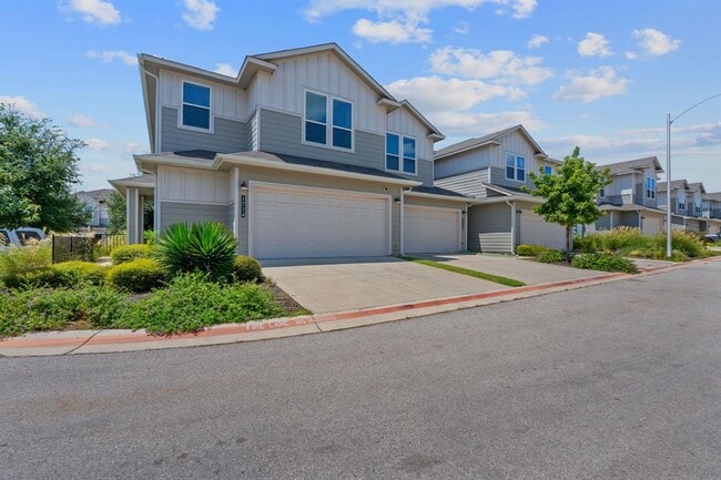 1714 Roseburg Dr in Austin, TX - Building Photo - Building Photo