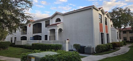 11975 NW 11th St in Pembroke Pines, FL - Building Photo - Building Photo