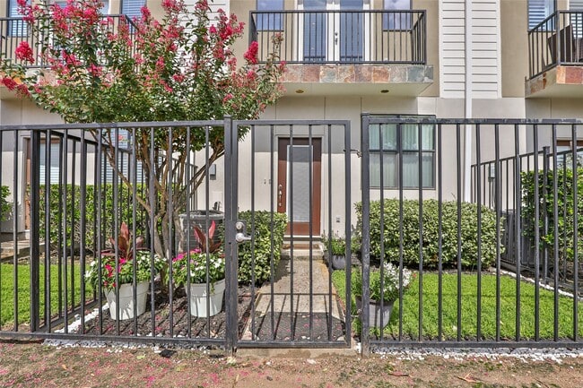 property at 2300 Union St