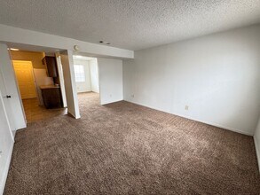 1006 Eastside Dr in Killeen, TX - Foto de edificio - Building Photo