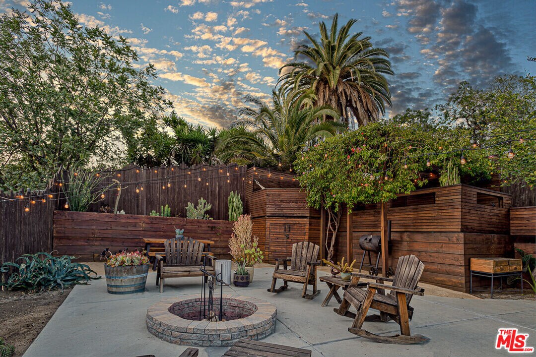 3749 Mercury Ave in Los Angeles, CA - Building Photo