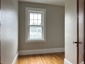 335 Arlington St-Unit -2 in Watertown, MA - Building Photo - Building Photo