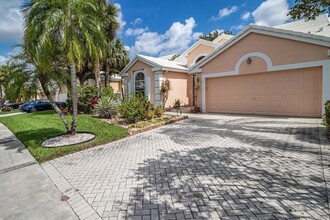 8192 Horseshoe Bay Rd in Boynton Beach, FL - Building Photo - Building Photo