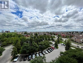 710-710 Humberwood Blvd in Toronto, ON - Building Photo - Building Photo