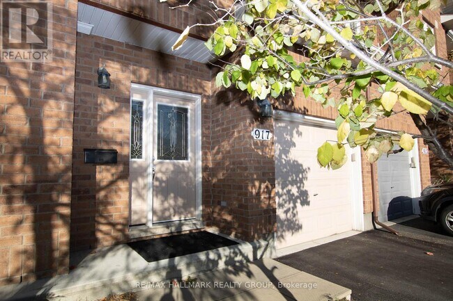 917 Torovin Private in Ottawa, ON - Building Photo - Building Photo