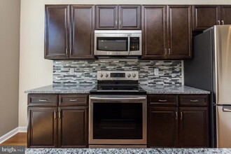 2418 Frankford Ave-Unit -1 in Philadelphia, PA - Building Photo - Building Photo
