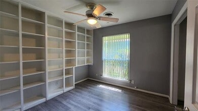 105 Peach St in Denton, TX - Building Photo - Building Photo