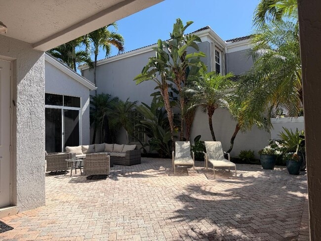 4285 NW 62nd Rd in Boca Raton, FL - Building Photo - Building Photo
