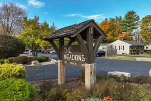 The Meadows in Maumee, OH - Building Photo
