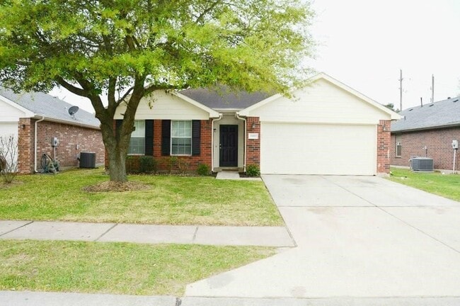 property at 10011 NW Park Pl Dr