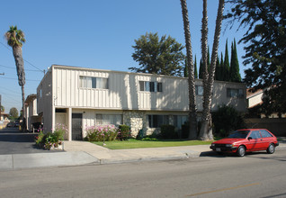 7071-7077 21st St in Westminster, CA - Foto de edificio - Building Photo