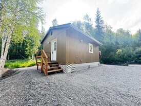 815 Duckwood Ct in Fairbanks, AK - Building Photo