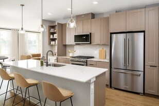 Avalon W Squared in West Windsor, NJ - Building Photo