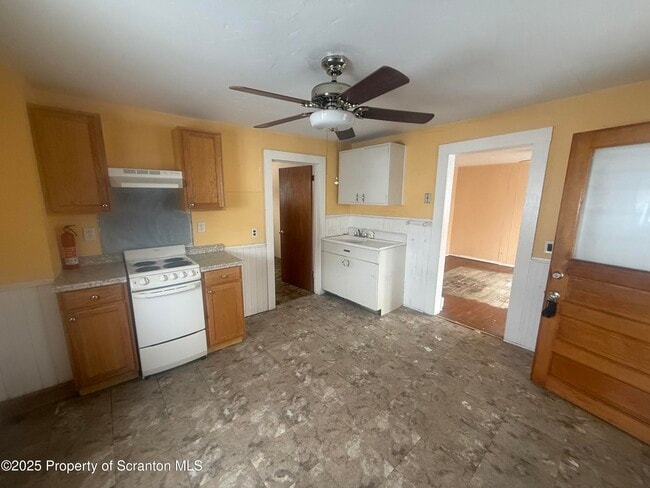 89 Belmont St in Carbondale, PA - Building Photo - Building Photo