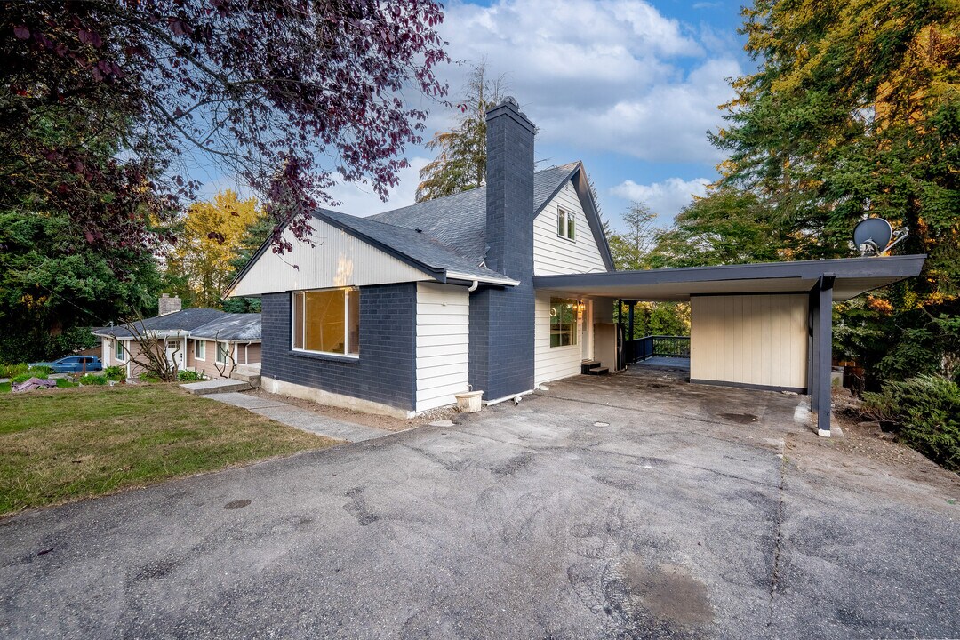 29628 22nd Ave S in Federal Way, WA - Building Photo