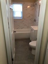 Fairview Street Apartments in West Hartford, CT - Building Photo - Building Photo