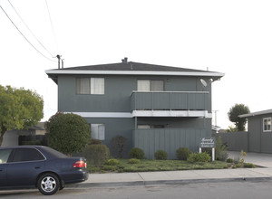 Beverly Apartments in Castroville, CA - Building Photo - Building Photo