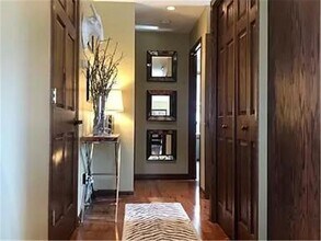 555 Grand Hill in St. Paul, MN - Building Photo - Building Photo