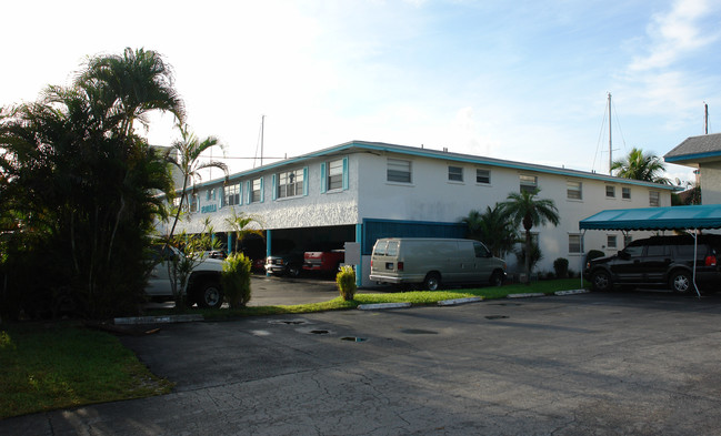 1534 SE 15th St in Fort Lauderdale, FL - Building Photo - Building Photo