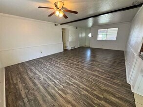 109 Wood Cir in Iowa Park, TX - Building Photo - Building Photo