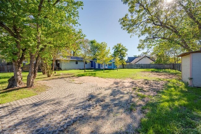 property at 2713 Sweeney Ln