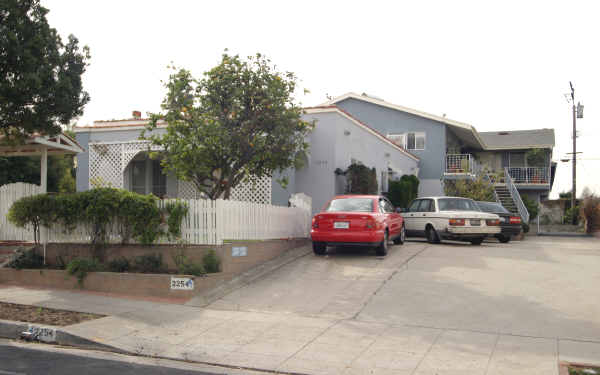 2254 30th St in Santa Monica, CA - Building Photo