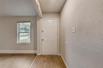 4200 Snow Mass Dr in Arlington, TX - Building Photo - Building Photo