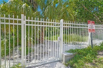 3335 W Maritana Dr in St Pete Beach, FL - Building Photo - Building Photo