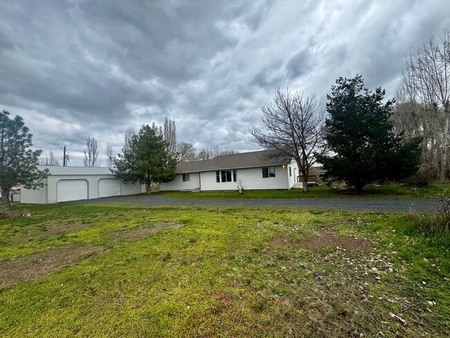 property at 5639 Rd K NE