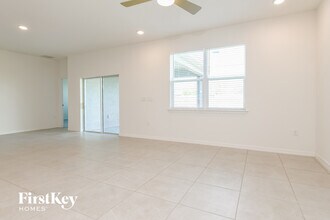 1260 Spokane Pt in Kissimmee, FL - Foto de edificio - Building Photo