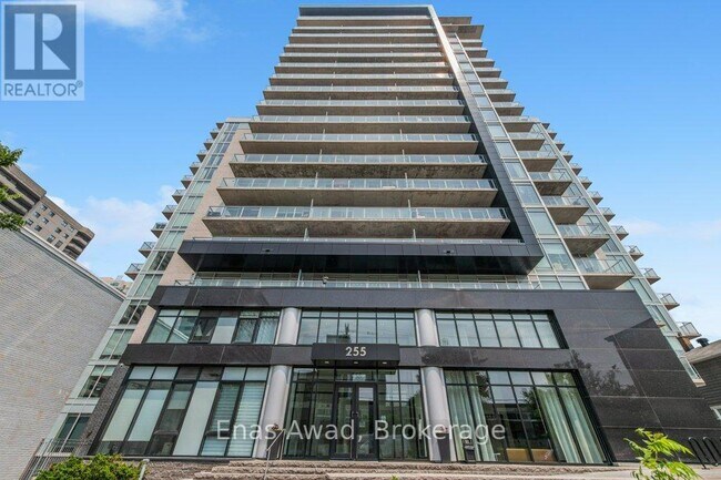 property at 255-1255 Bay St