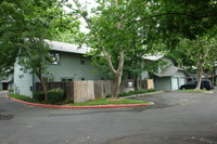 Humboldt Ridge in Chico, CA - Building Photo - Building Photo