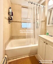 30 Darling St, Unit 2 in Boston, MA - Building Photo - Building Photo