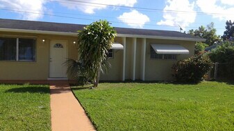 20341 SW 117th Ave in Miami, FL - Building Photo