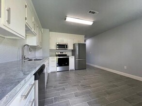 1103 S 26th St in Rogers, AR - Building Photo - Building Photo
