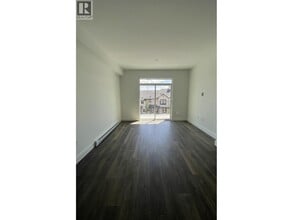 1310 Mitchell St in Coquitlam, BC - Building Photo - Building Photo