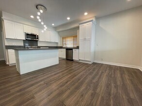 28533 Avocado Pl in Santa Clarita, CA - Building Photo - Building Photo