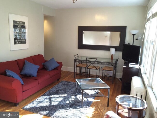 property at 1618 S St NW