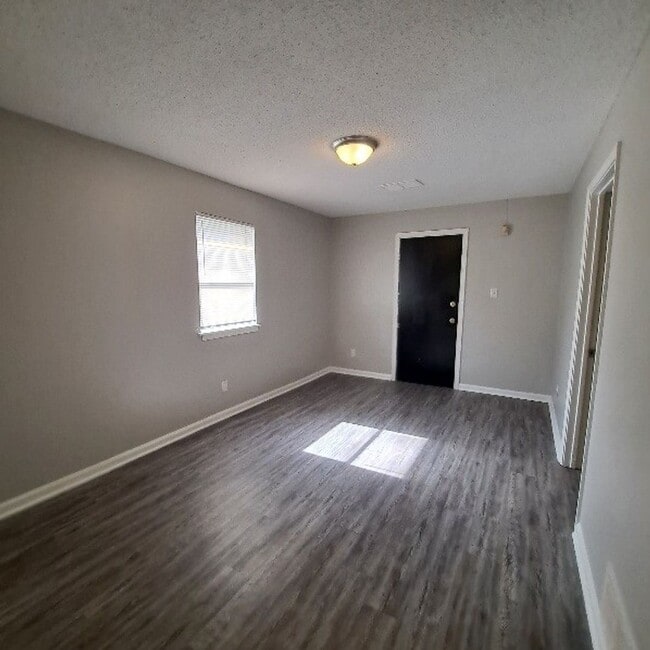 2717 Carnes Ave in Memphis, TN - Building Photo - Building Photo