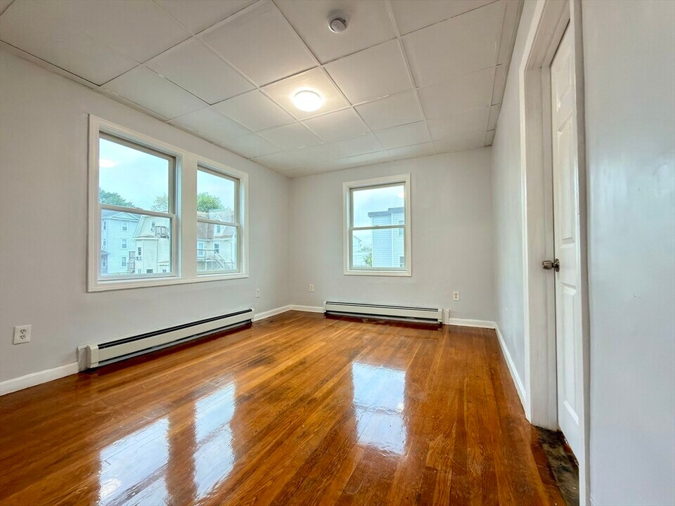 3 Allen St in Worcester, MA - Building Photo