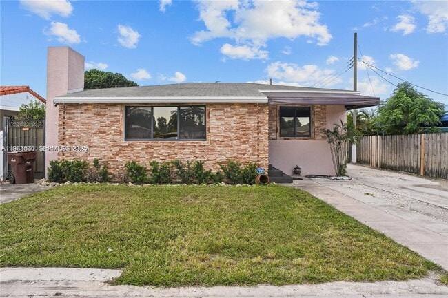 117 W 34th St in Hialeah, FL - Building Photo - Building Photo