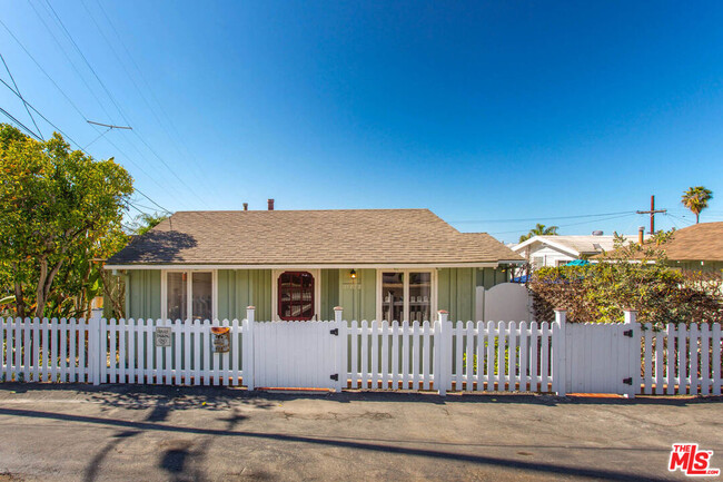 31723 Wildwood Rd in Laguna Beach, CA - Building Photo - Building Photo