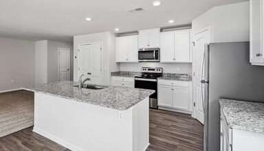 6208 Lowe Ln in Charlotte, NC - Building Photo - Building Photo