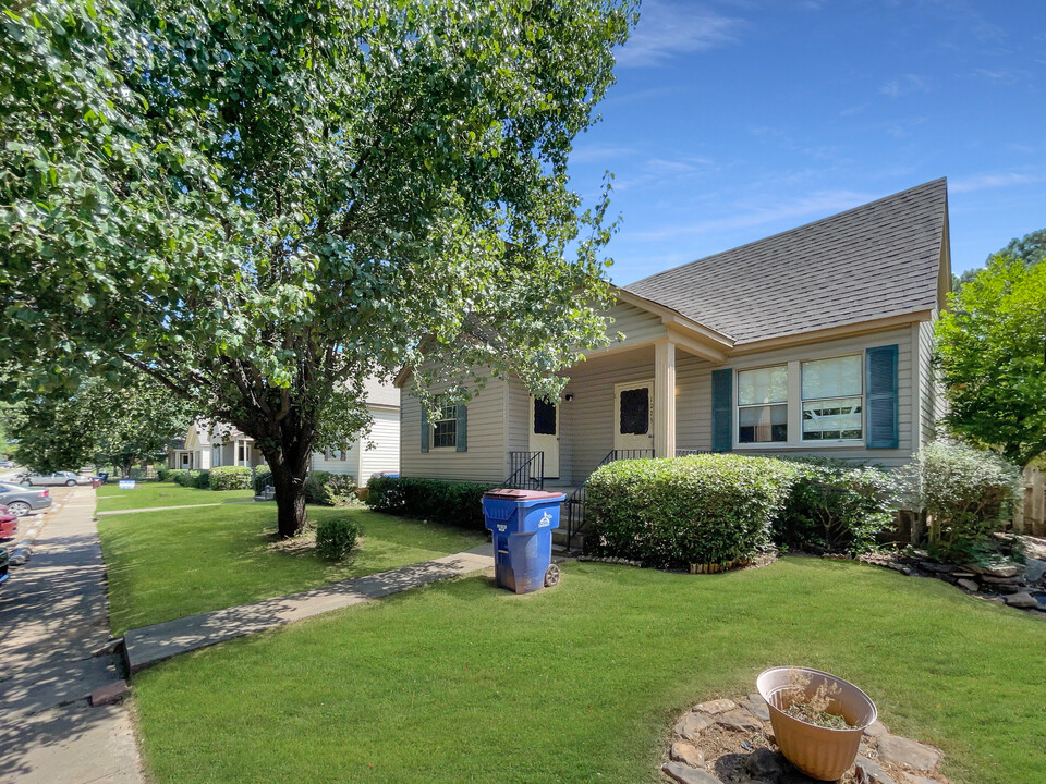 1007 S 25th St in Fort Smith, AR - Building Photo