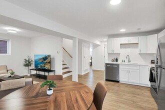 564 Stanley Ave in Columbus, OH - Building Photo - Building Photo
