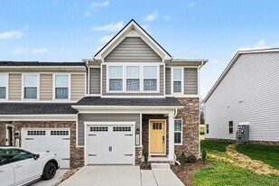 1049 Mountain Vw Dr in Thompson's Station, TN - Building Photo