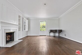 662 Loring Ave in Los Angeles, CA - Building Photo - Building Photo