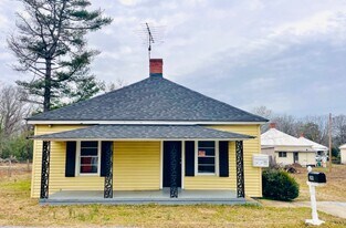 390 Farley St in Spartanburg, SC - Building Photo