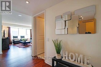 190-2190 Borough Dr in Toronto, ON - Building Photo - Building Photo