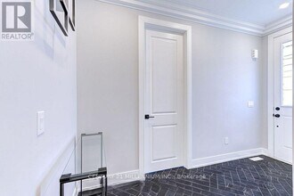 2 Seaton Cres in Tillsonburg, ON - Building Photo - Building Photo